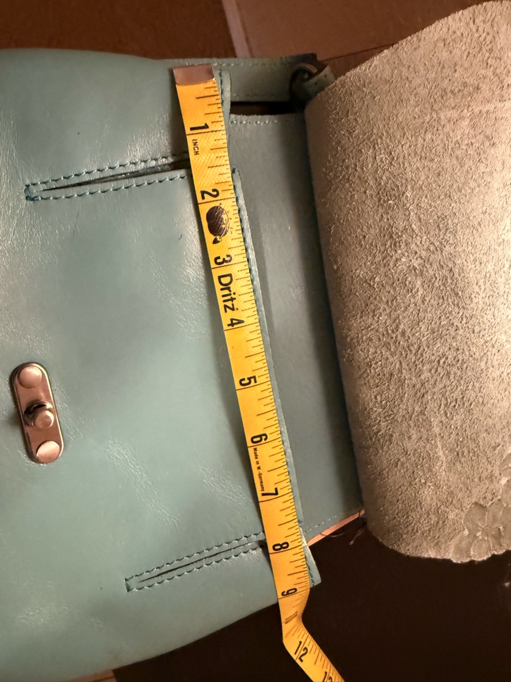 New Patricia Nash Teal Floral Embossed Leather Crossbody Bag with Dust Bag - Picture 7 of 8
